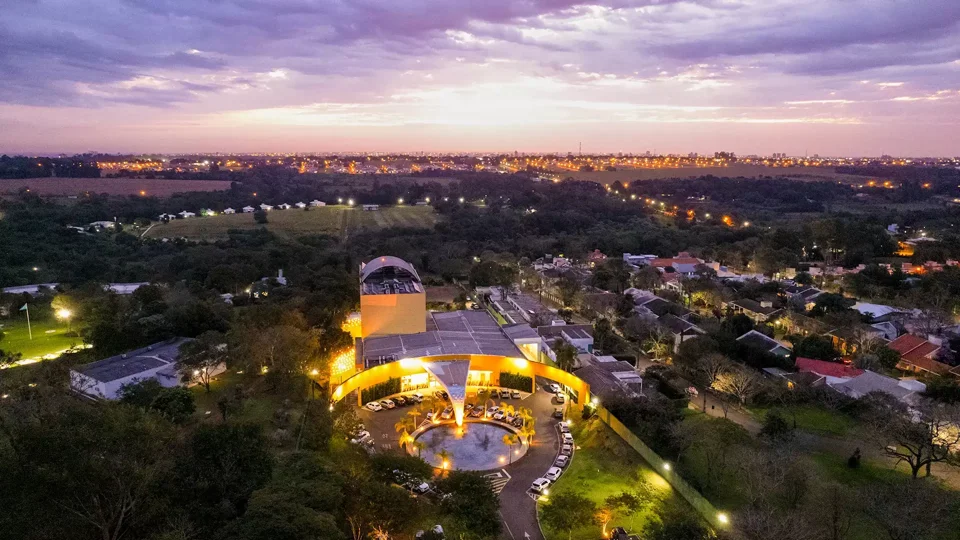 Interludium Iguassu Convention Hotel — foto publicada pela fonte indicada